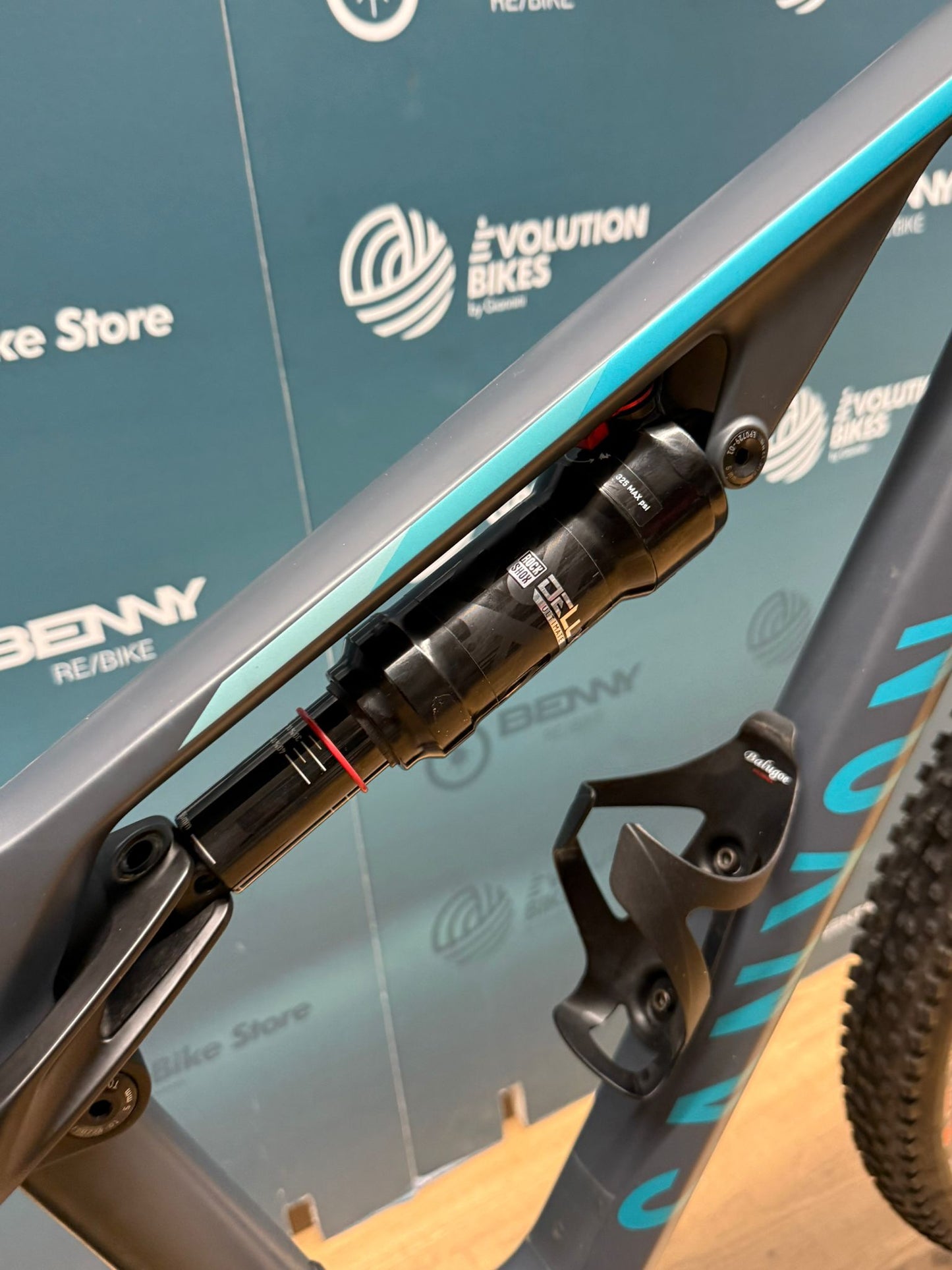 Canyon Lux Trail CF 8 Talla S - Usado