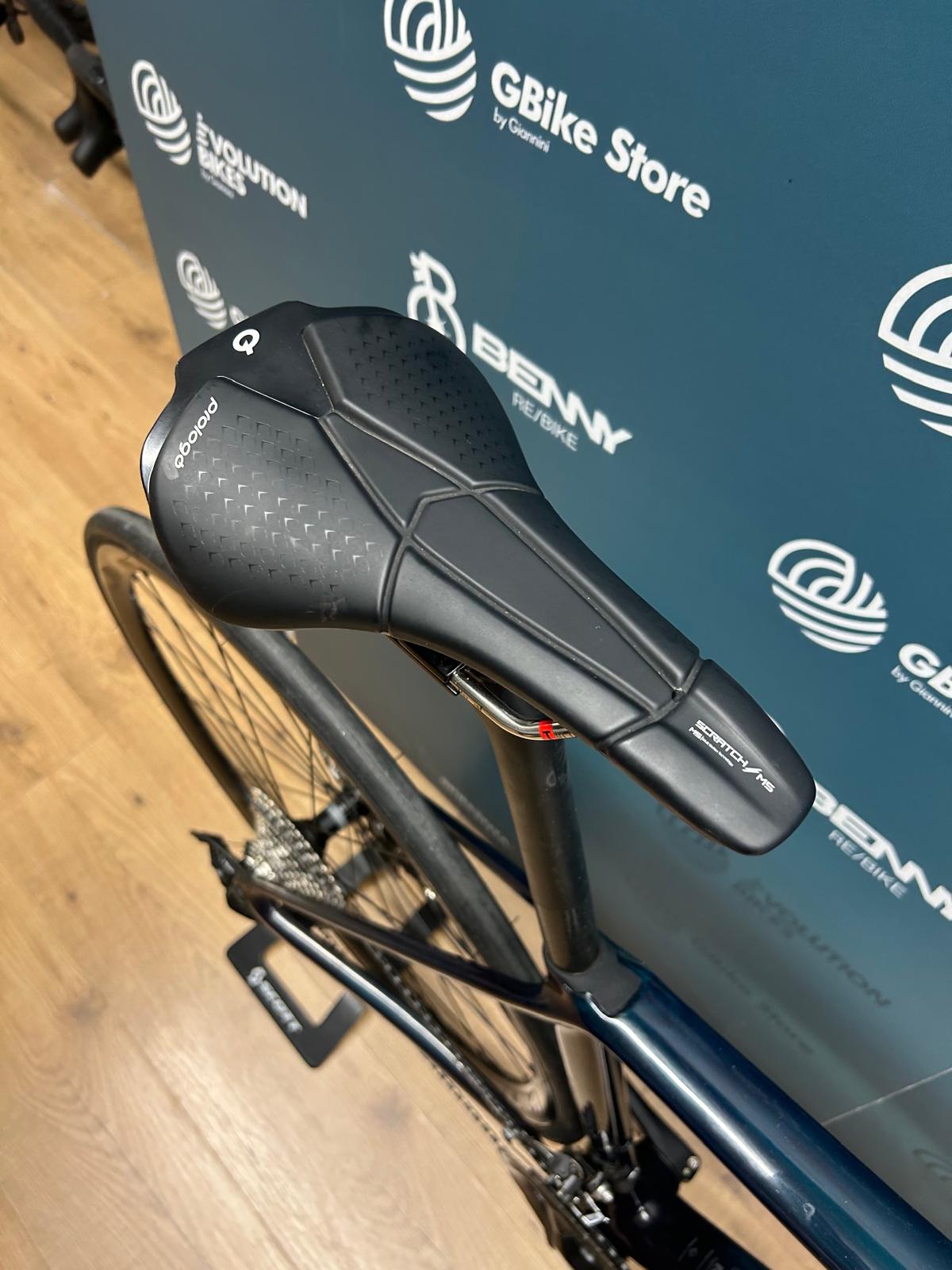 Megamo Raise 15 SH12 Size S - Used