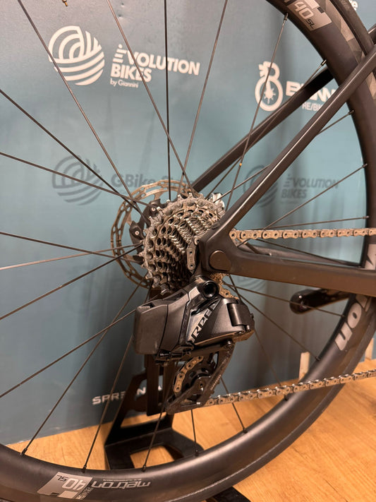 Colnago V4Rs UAE Emirates Rojo AXS Talla 45.5