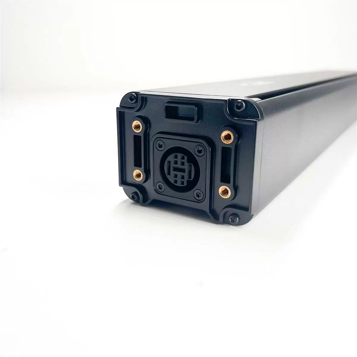 Husqvarna Simplo 720Wh G2 Shimano EP8 Round Connecteur pour les modèles de carbone depuis 2024