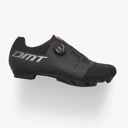 DMT KM4 2025 Schuhe