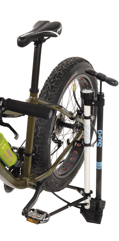 Bodenpumpe und Flood Hybrid 097 Ständer