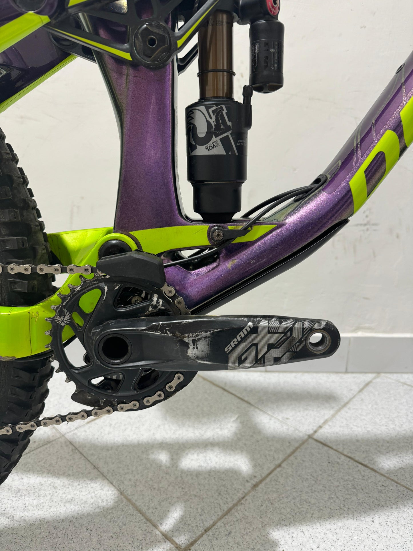 Devinci Split Pivot Cut L - Brugt