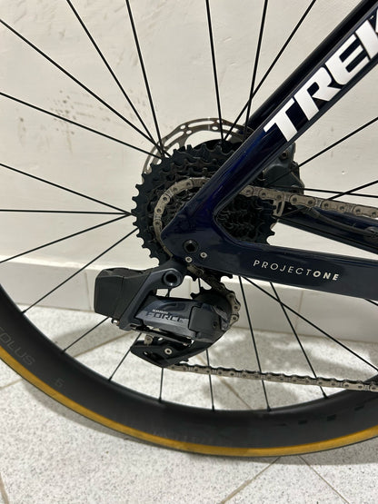 Trek Madone SLR 7 AXS Gen 6 Veľkosť 56 - Používa sa