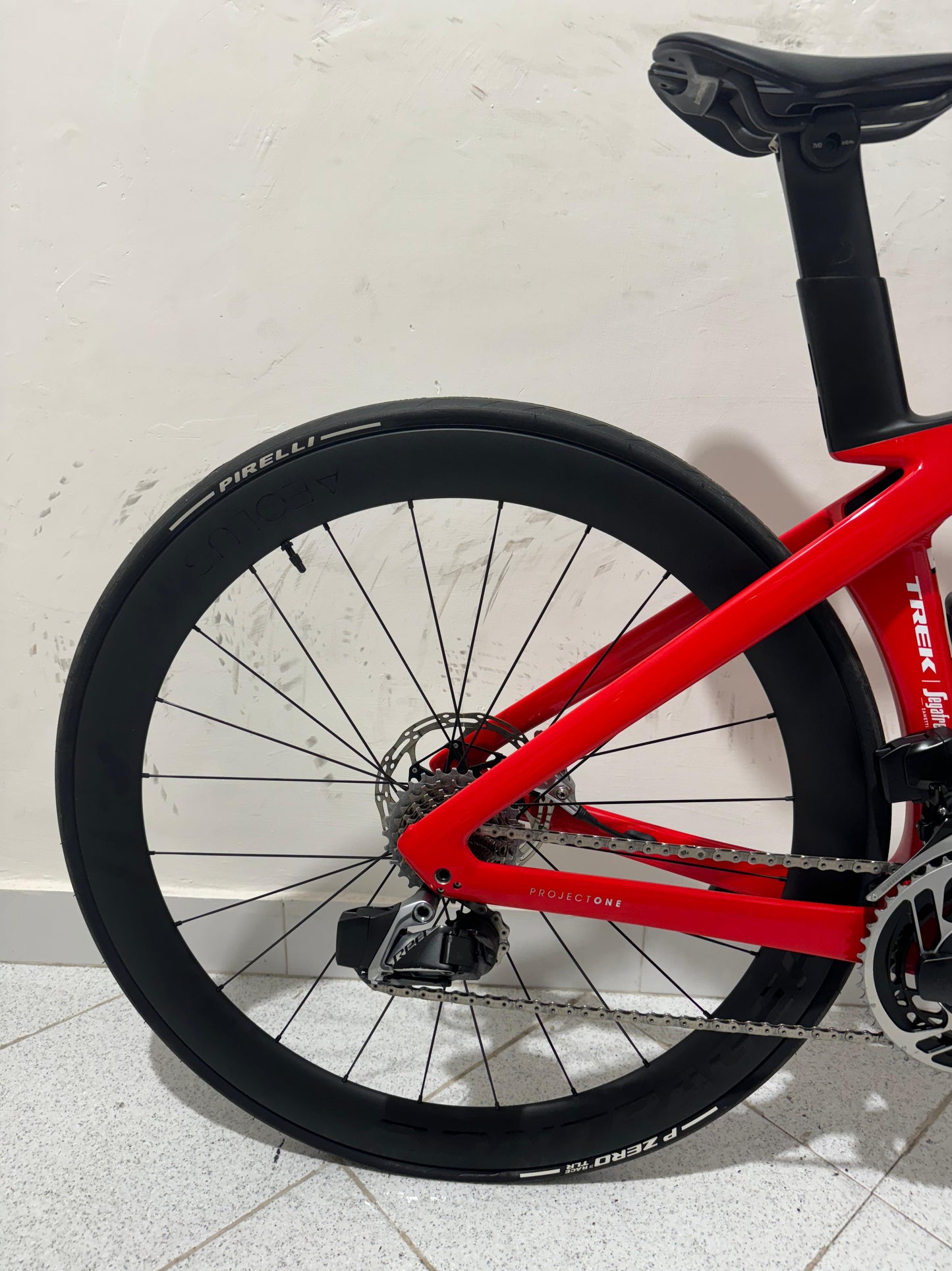 Trek Madone SLR 9 AXS Gen 7 Velikost 47 - Používá se