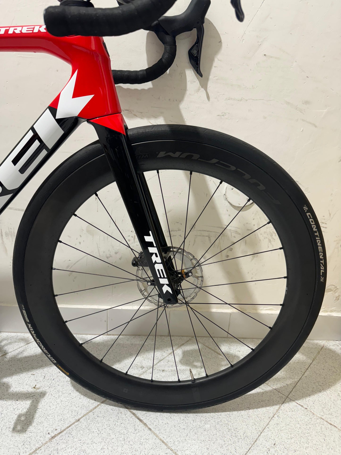 Trek Émonda SL 6 Pro Disc DI2 Størrelse 54 - Brugt