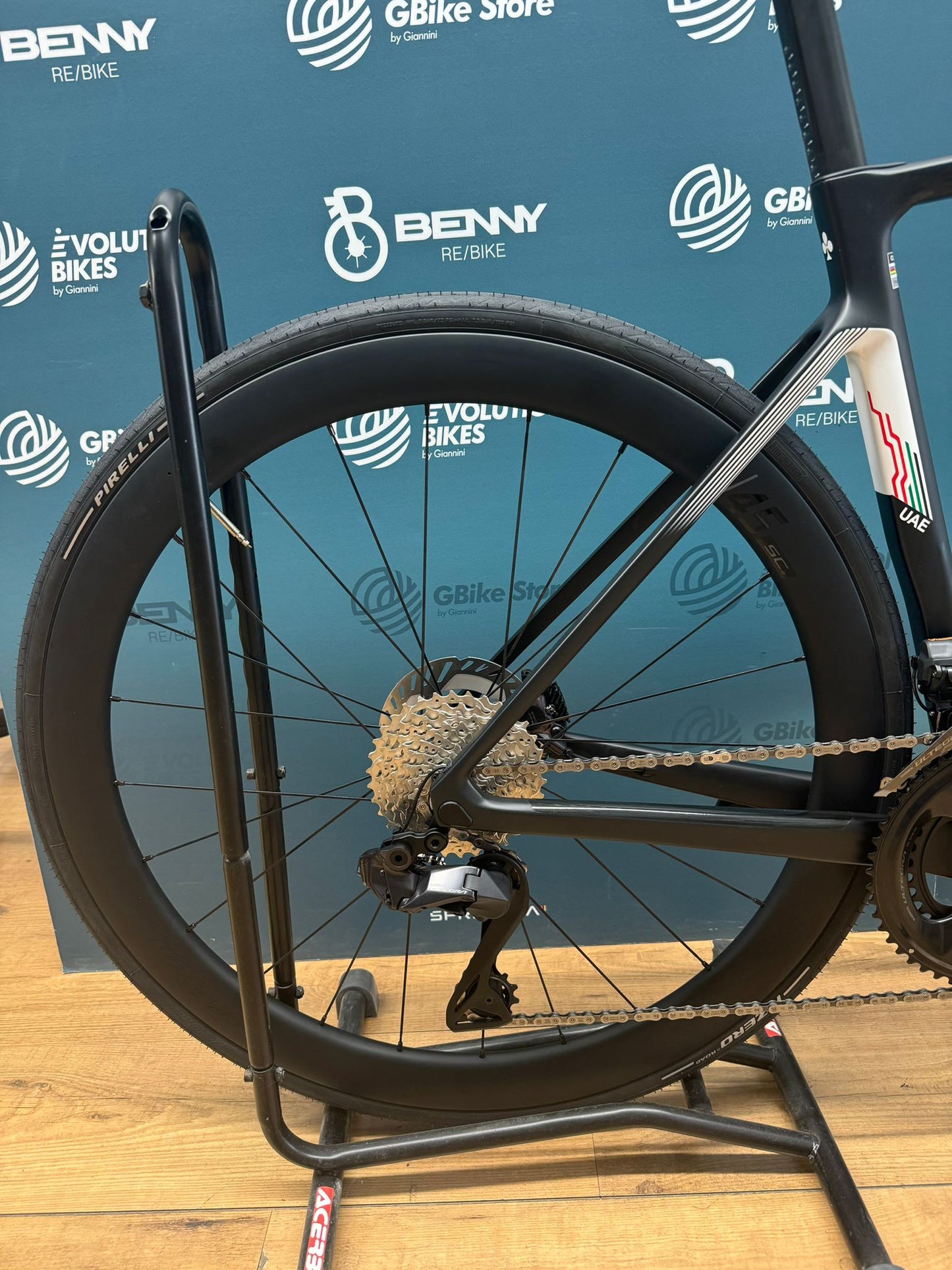 Colnago v4rs ZEA Emirates Rozmiar 485 - Test demo