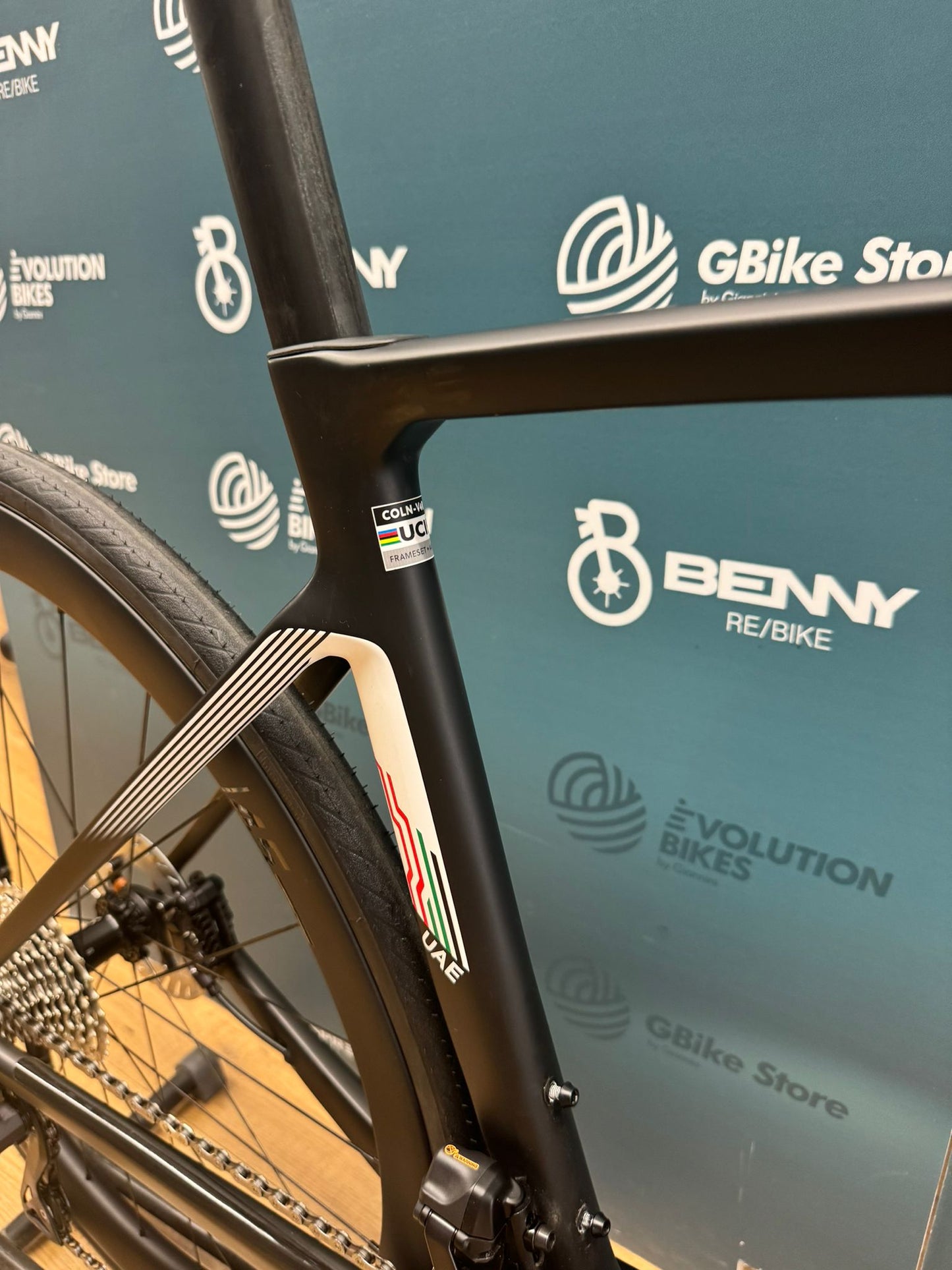 Colnago v4rs ZEA Emirates Rozmiar 485 - Test demo