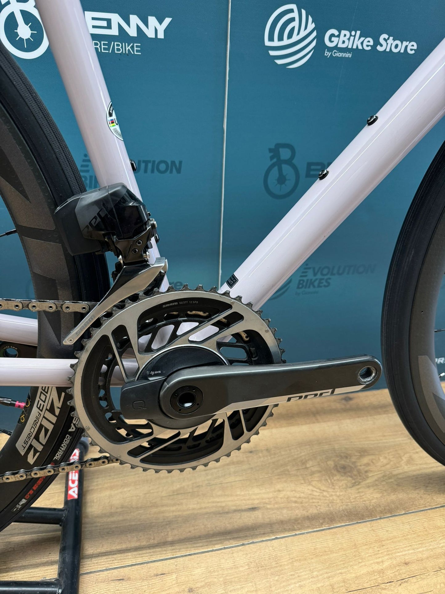 S-Works Aethos Sram Red eTap AXS Taglia 54 - Usata