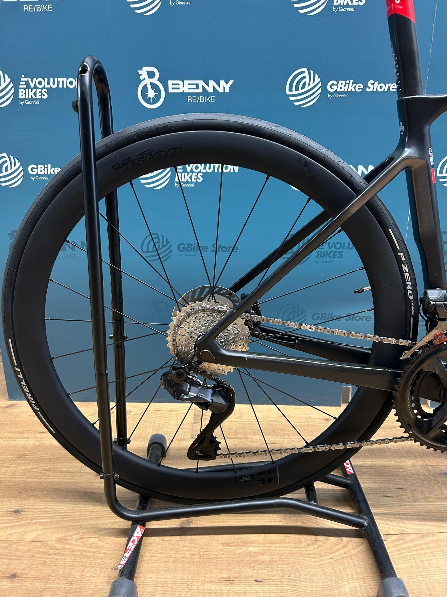 Colnago V4rs Emiraty ZEA Rozmiar 455 - Użyte