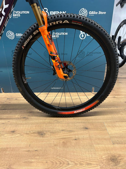 Corte de edición limitada de Protek Futura L - Usado