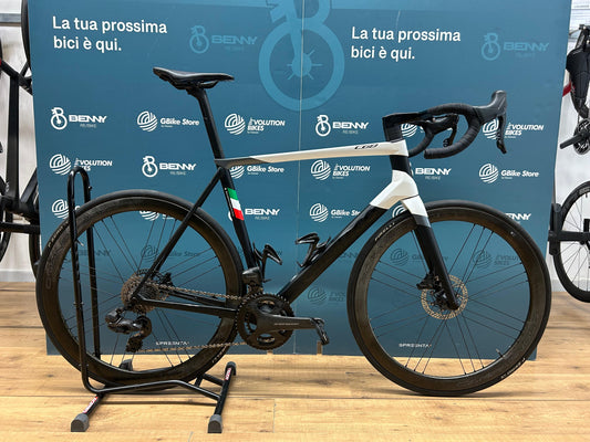 Colnago C68 Campagnolo Super record wireless Taglia 550 - Usata