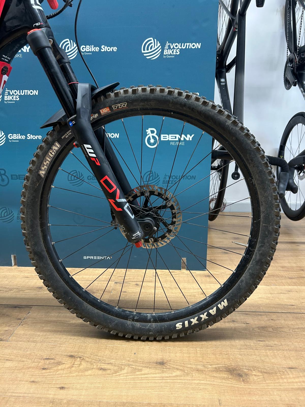 Gasgas itp. Rozmiar M - Używany