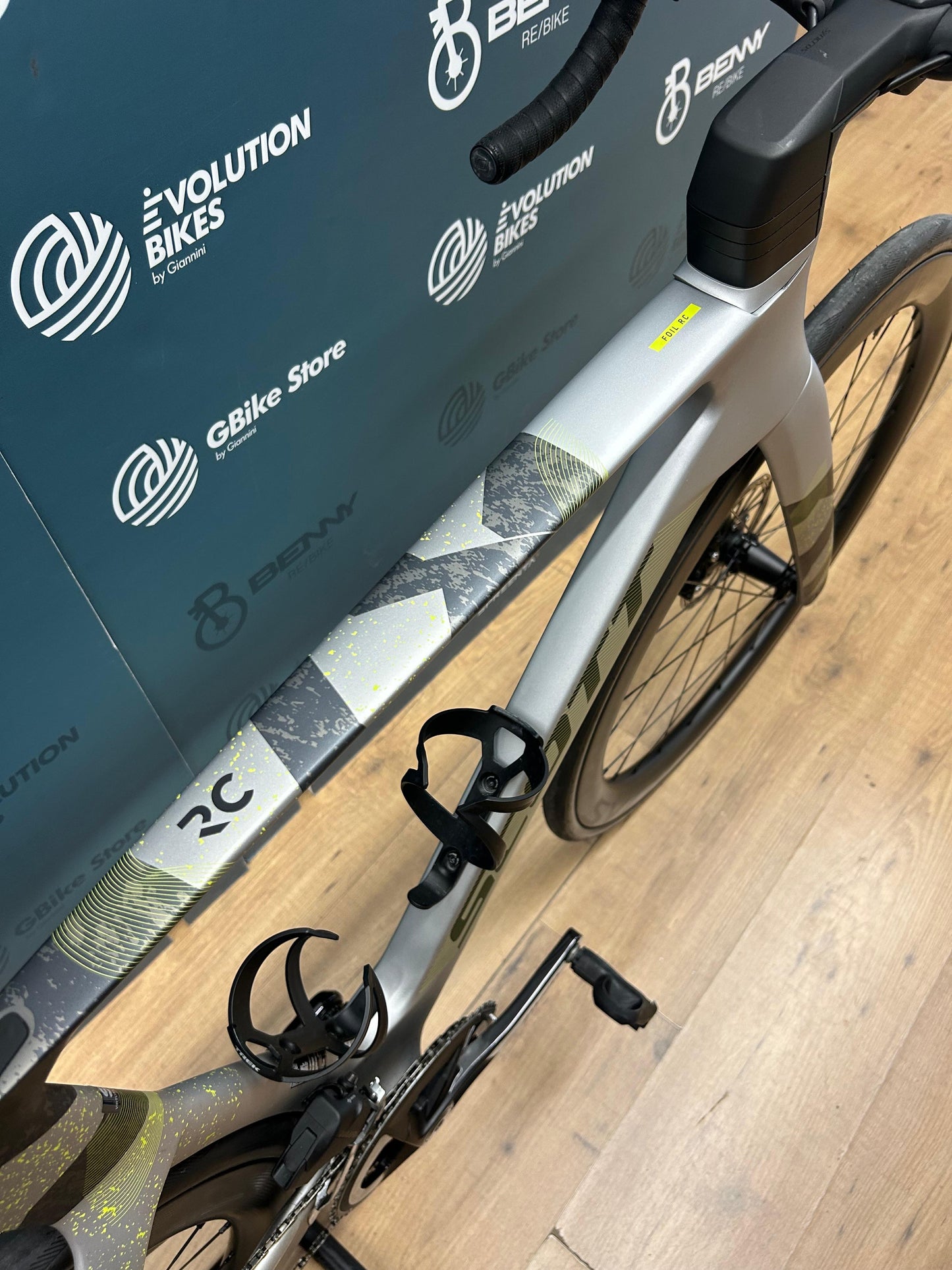 Scott Foil RC 30 AXS (roues de mise à niveau) S - Utilisé