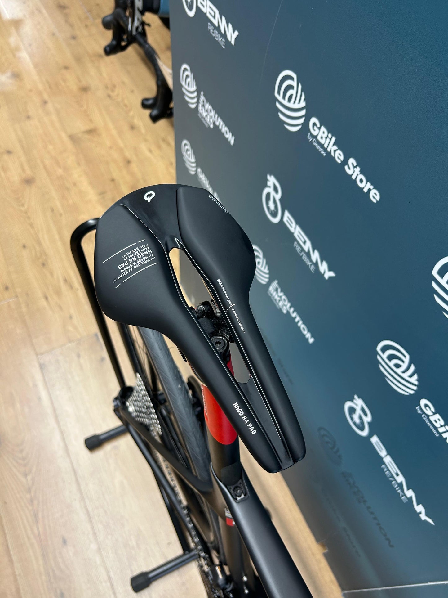 Colnago V4RS Emiraty ZEA Rozmiar 510 - Test demo