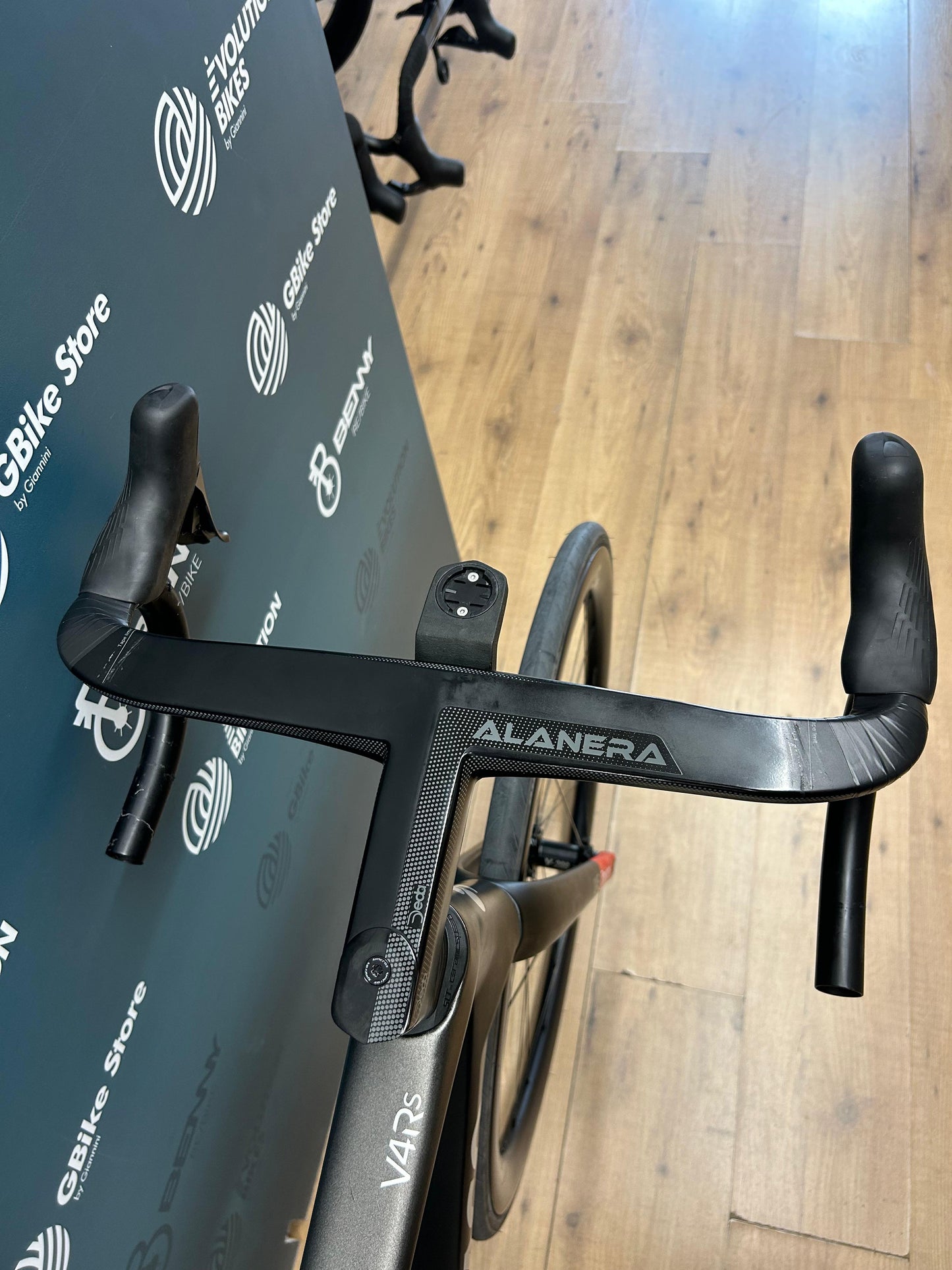 Colnago V4RS Emiraty ZEA Rozmiar 510 - Test demo