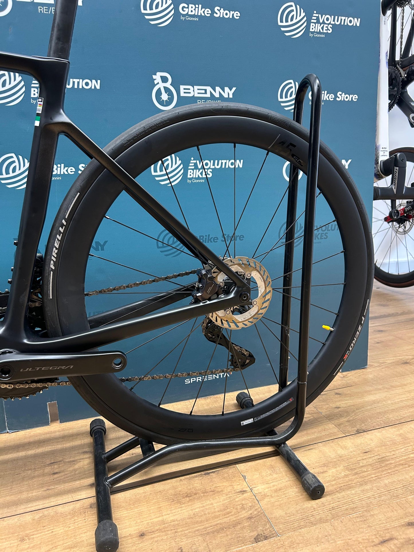 Colnago V4RS VAE Emirates Größe 485 - verwendet