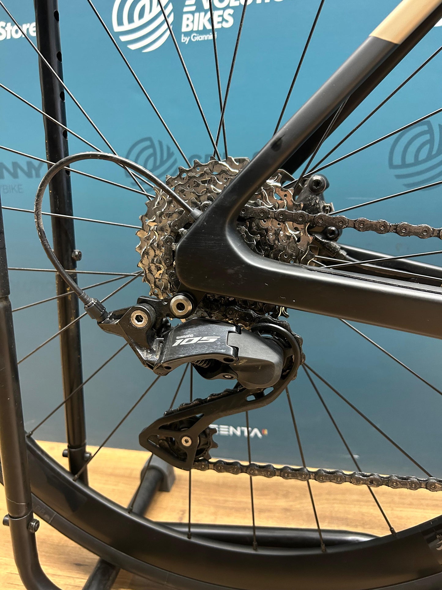 Megamo erhöhen die Größe S - Gebraucht