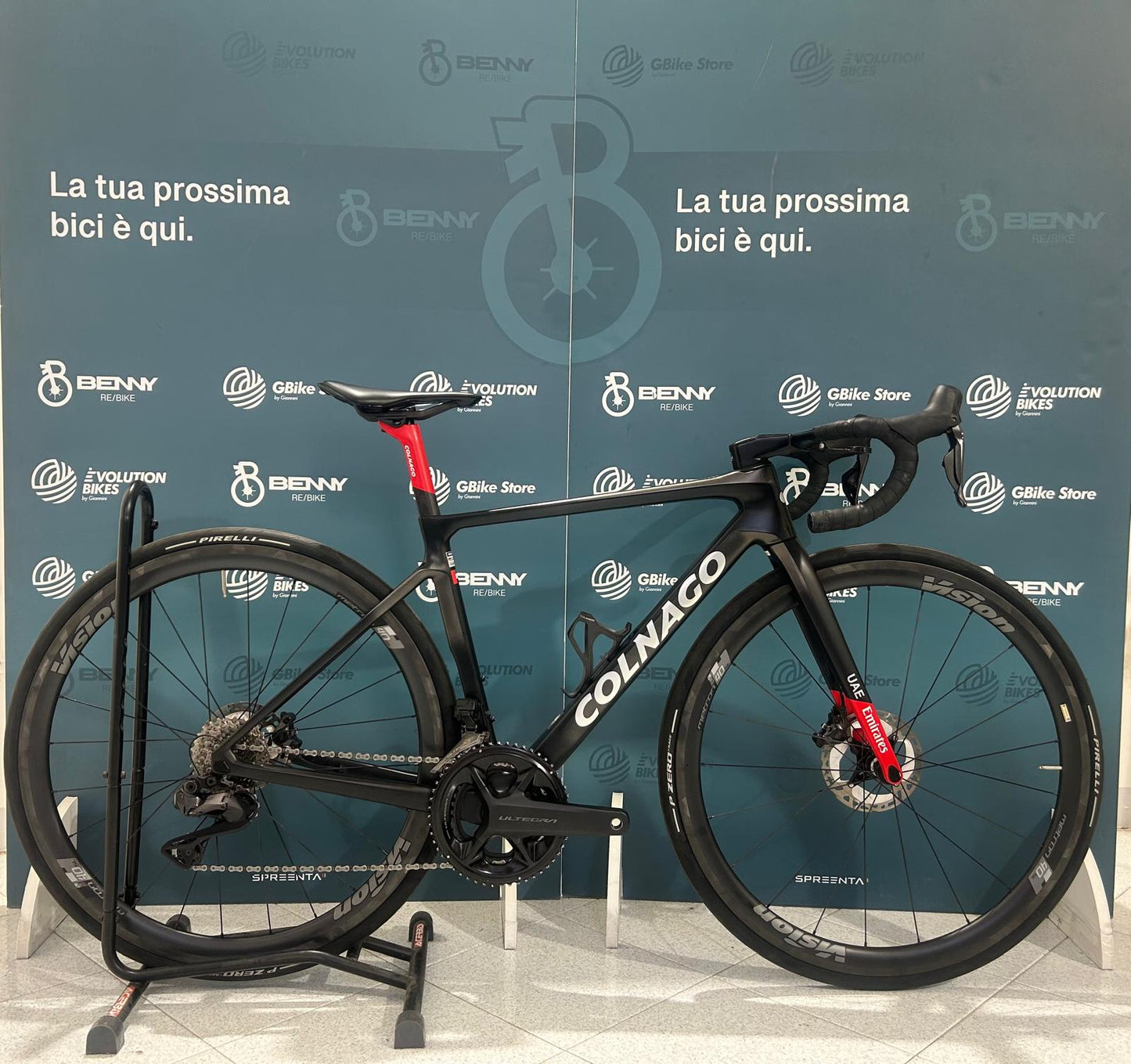Colnago V4RS Emiraty Arabskie Rozmiar 45,5 - Używane
