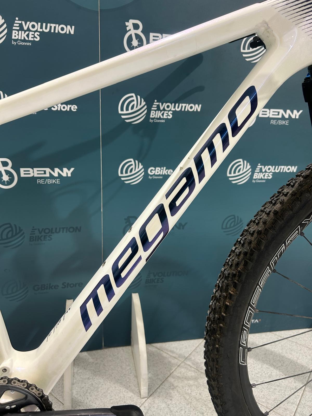 Megamo Usine 29 Taille M - Utilisé