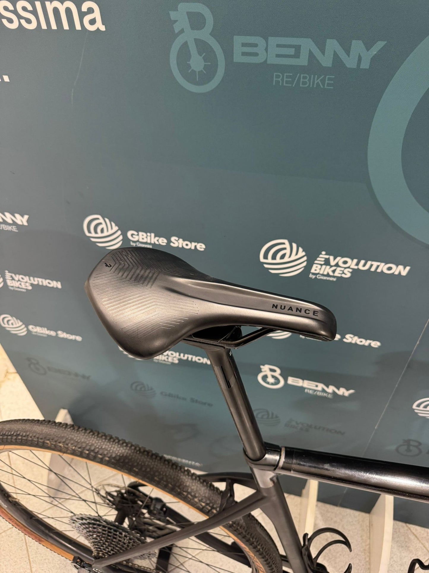 Rozmiar kostki Nuroad żwiru XL - Używany