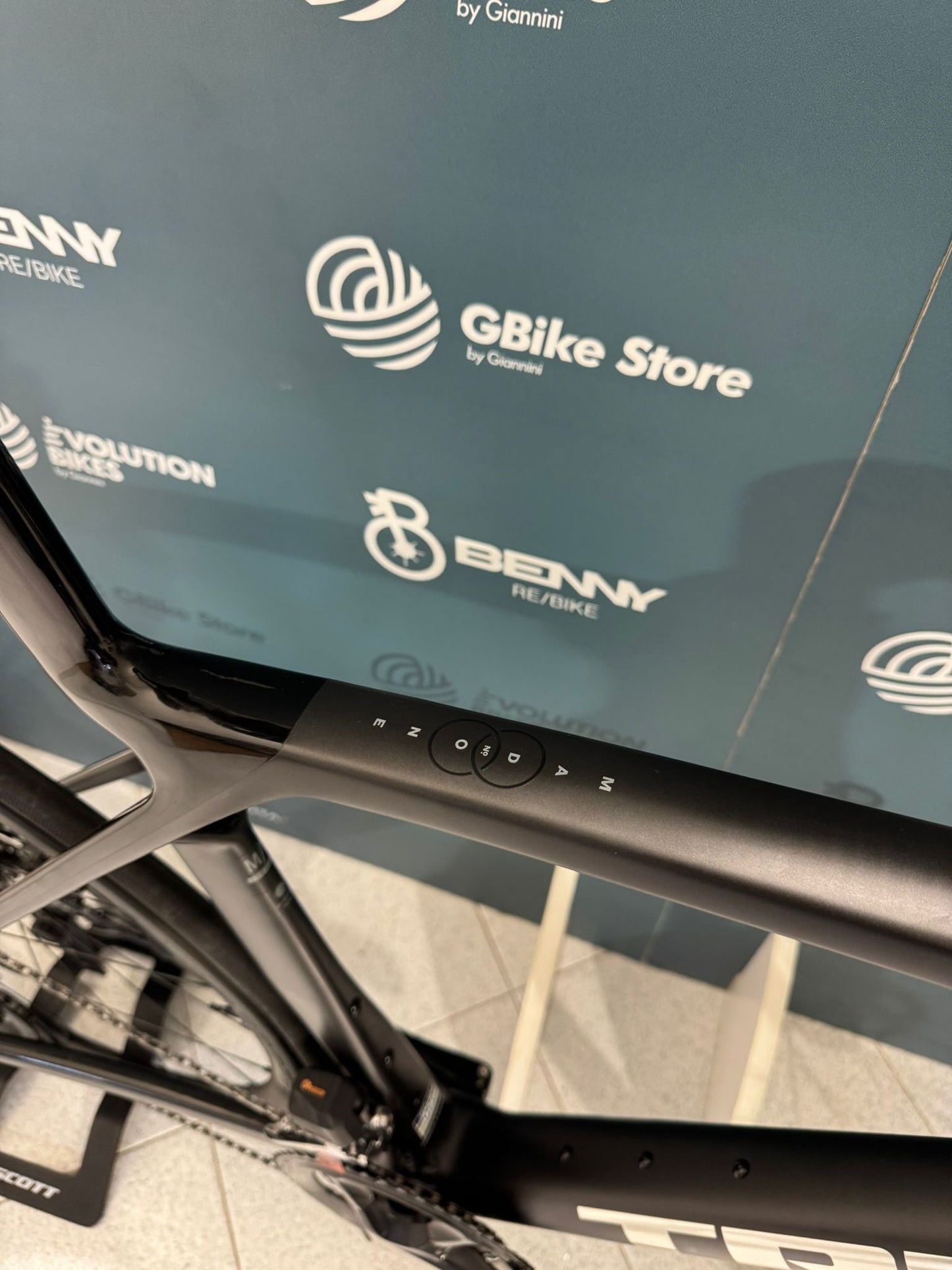 Trek Madone SL 6 Gen 8 2025 Taglia ML - Demo