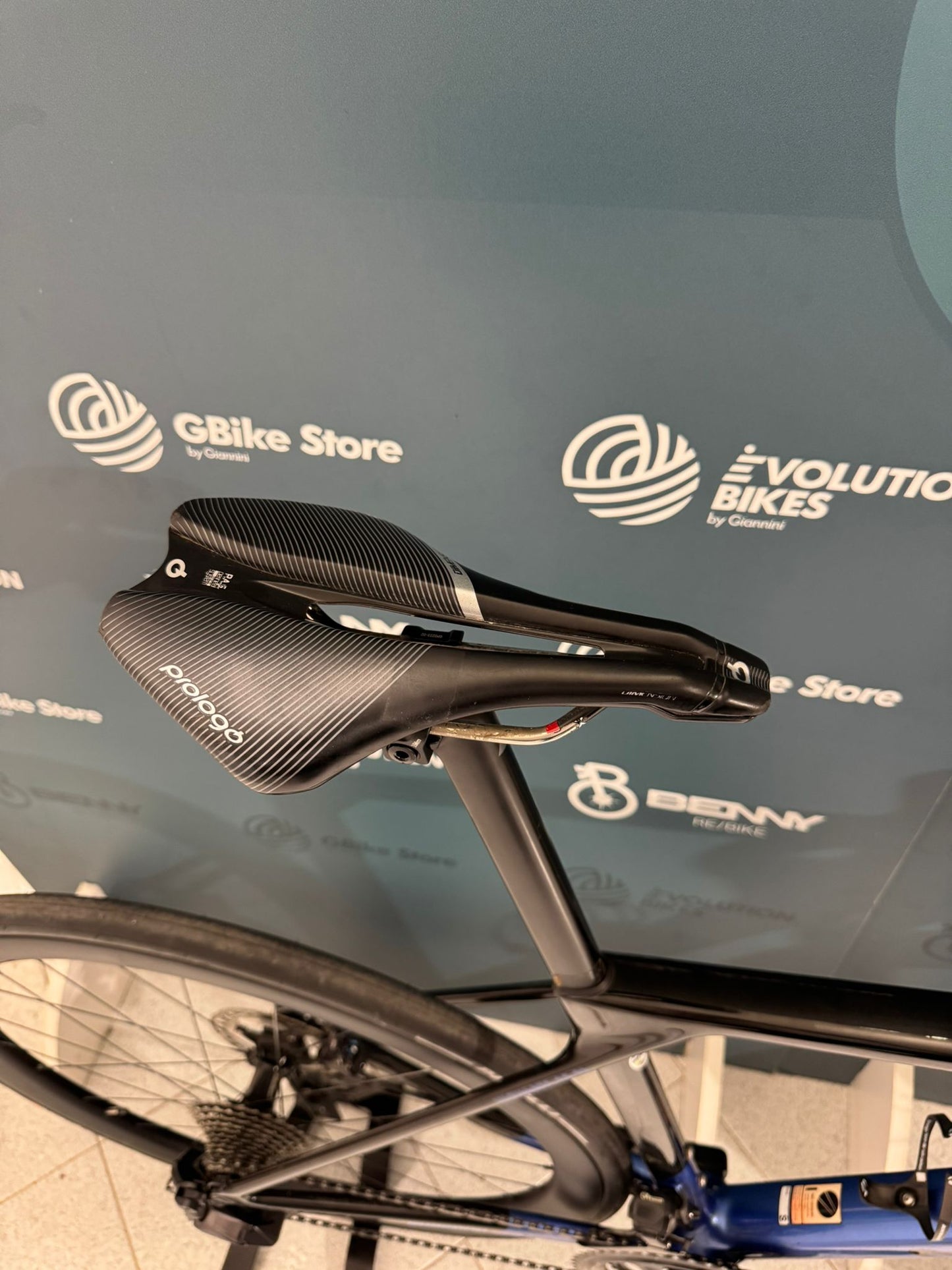 Canyon Ultimate CF SL 8 Taille Aéro S - Utilisé