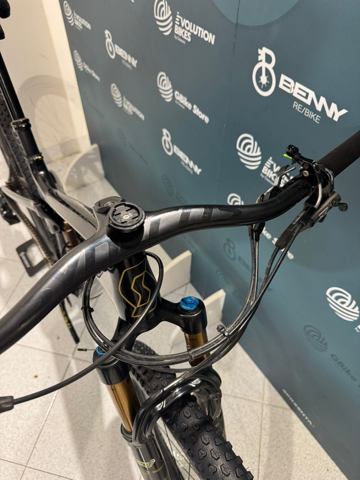 Scott Spark RC 900 SL AXS Tamaño S - Usado