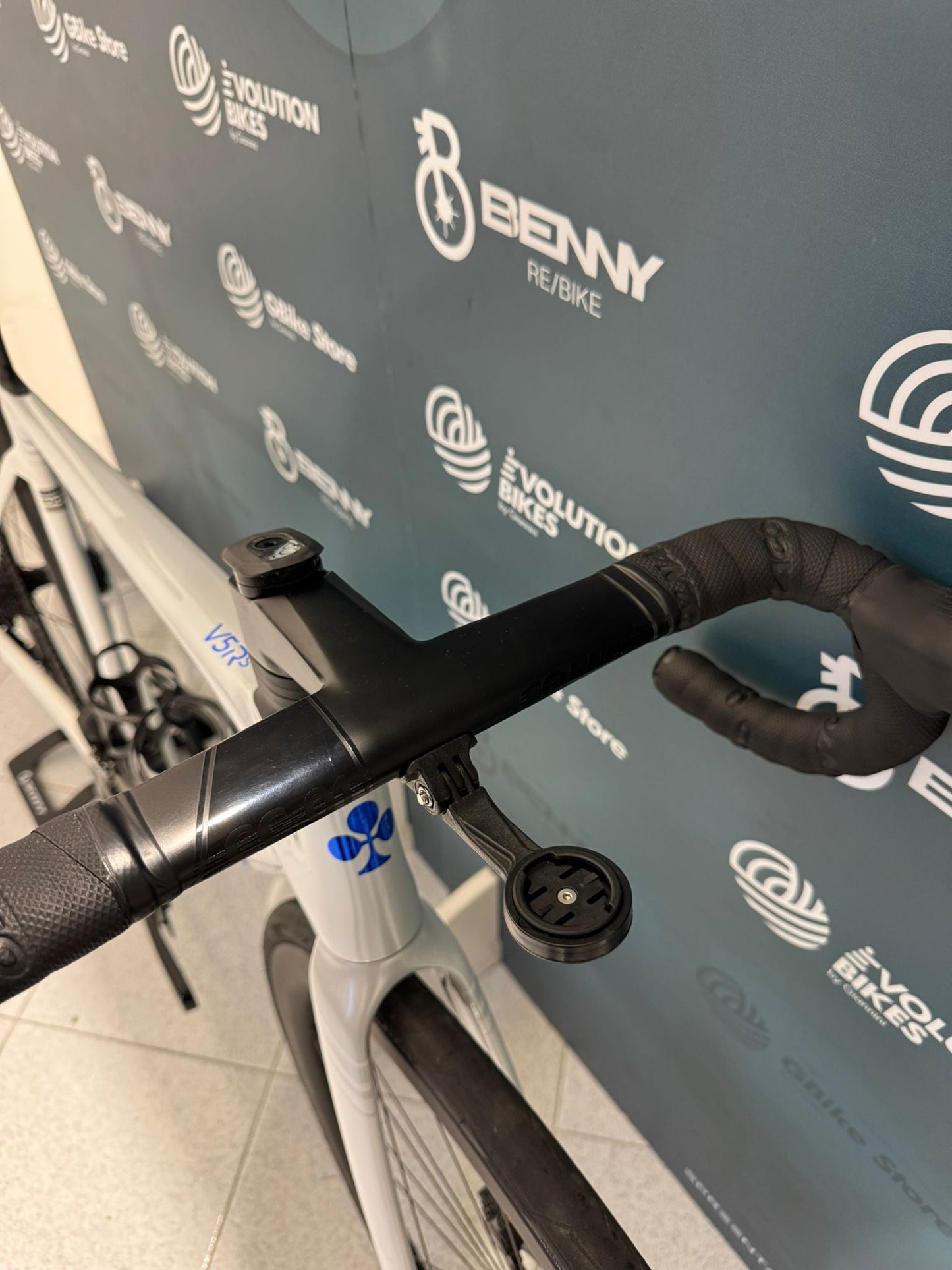 Colnago Tarcza V5Rs Dura-Ace R9270 Di2 12v Rozmiar 485 - Demo