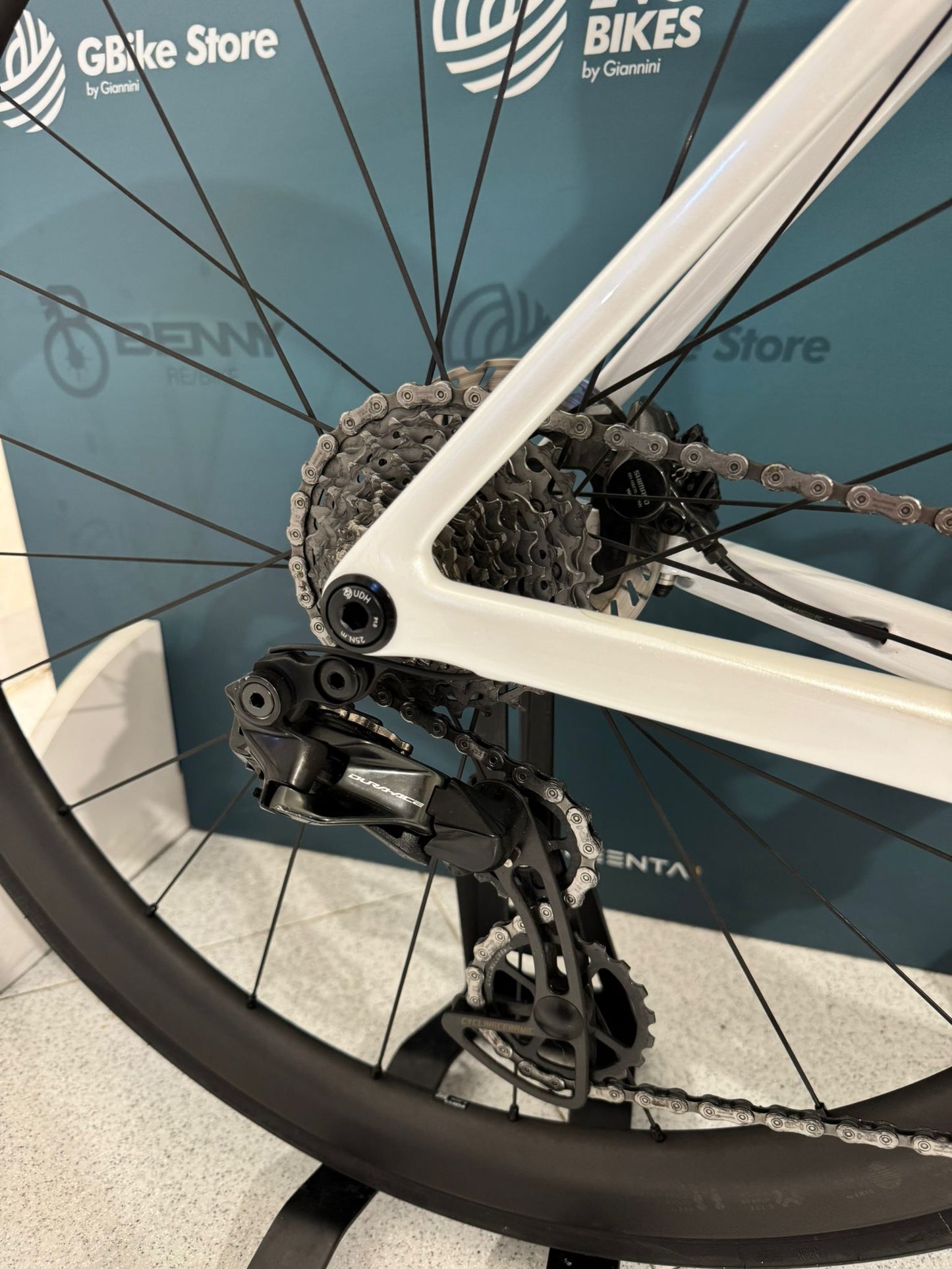 Colnago Tarcza V5Rs Dura-Ace R9270 Di2 12v Rozmiar 485 - Demo