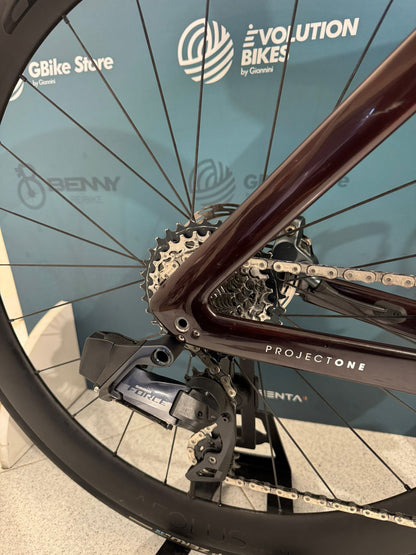 Trek Madone SLR 7 Gen 7 AXS Size 54 - Used