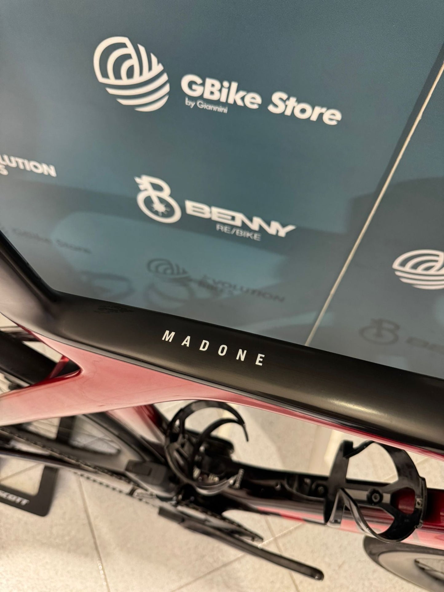 Trek Madone SLR 7 Gen 7 AXS Size 54 - Used