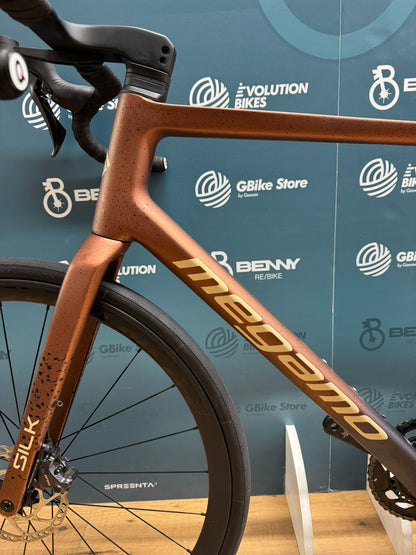 Megamo Seda 08 Talla XL - Usado