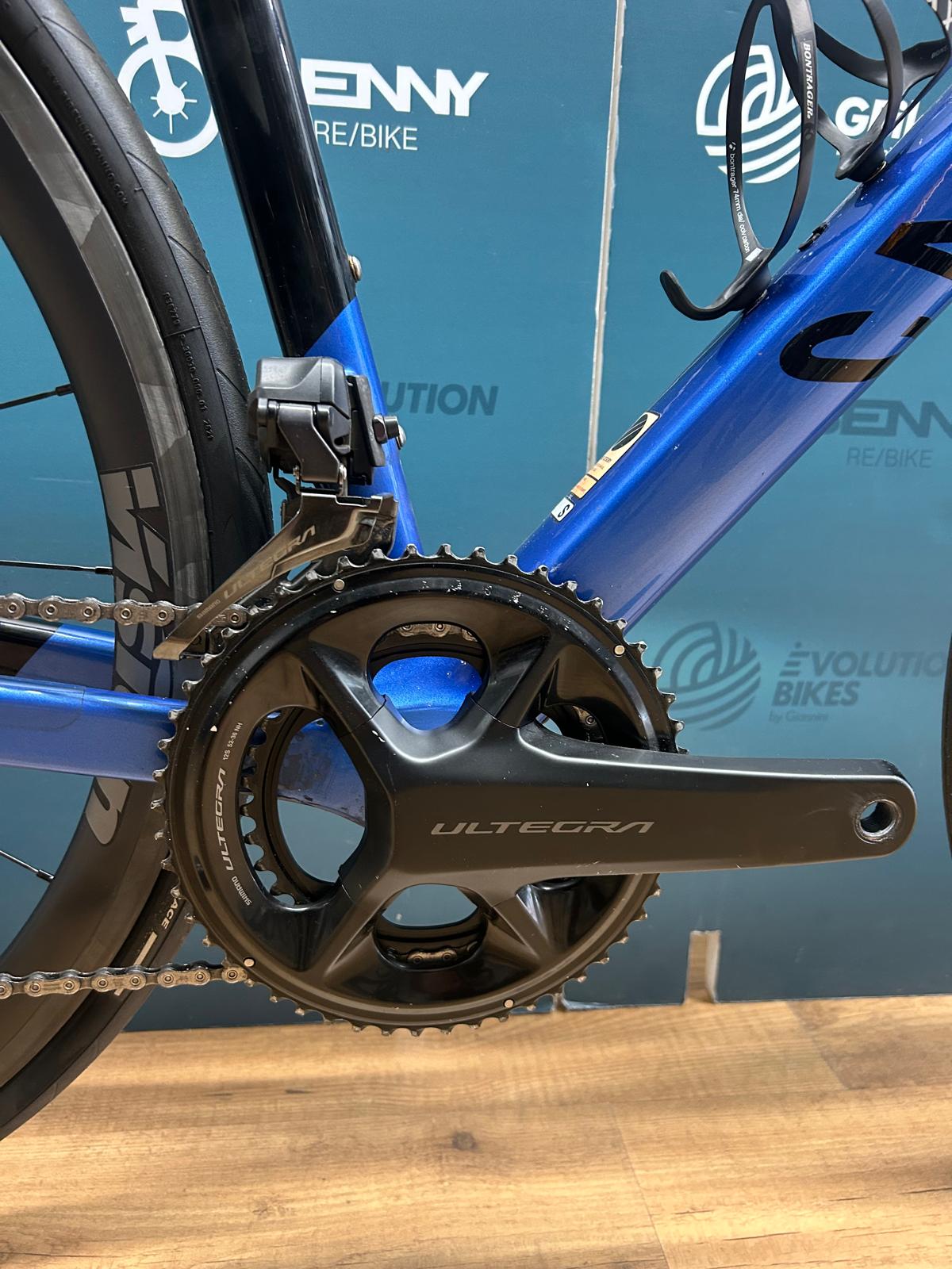 Canyon Ultimate CF SL 8 Taille Aéro S - Utilisé