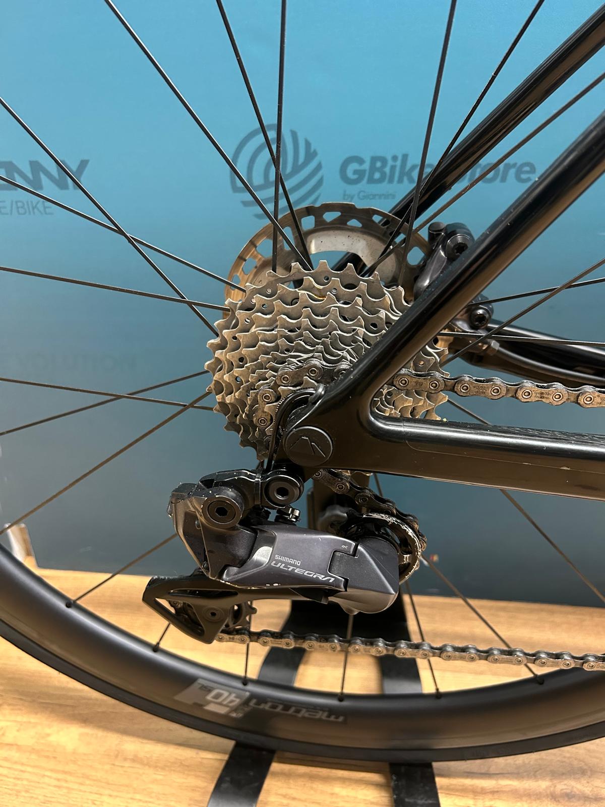 Canyon Ultimate CF SL 8 Taille Aéro S - Utilisé