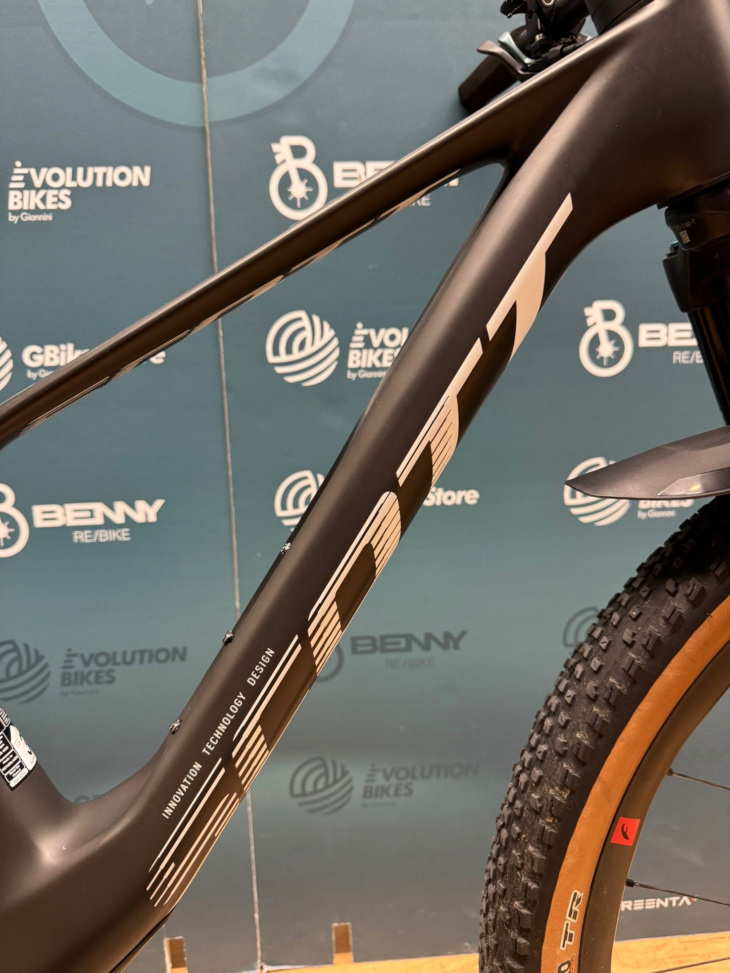 Scott Spark RC Team XX AXS T-Type Size S - Used