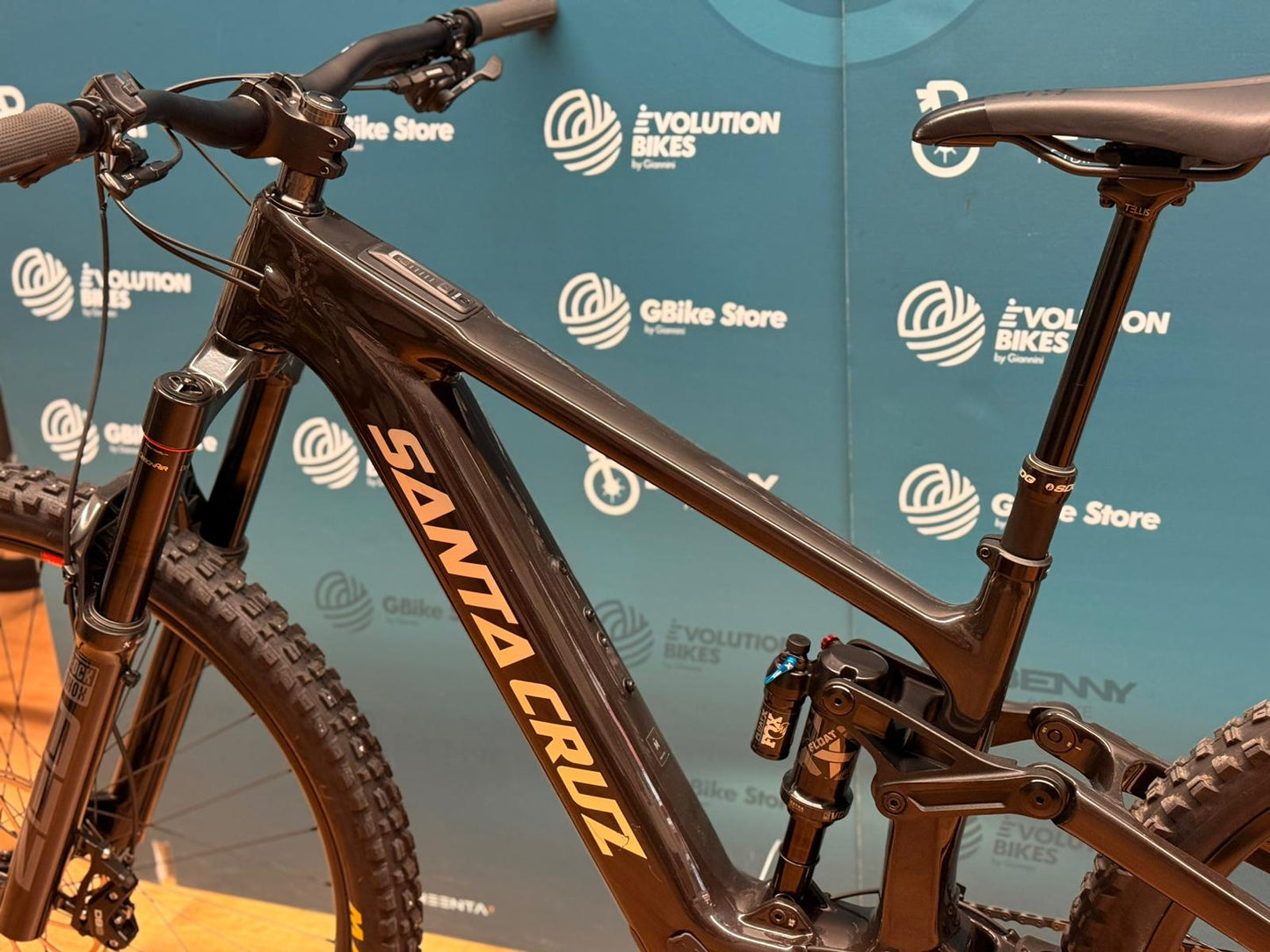 SANTA CRUZ Bullit 4 C 70 - DEMO TEST - Size M - 312km