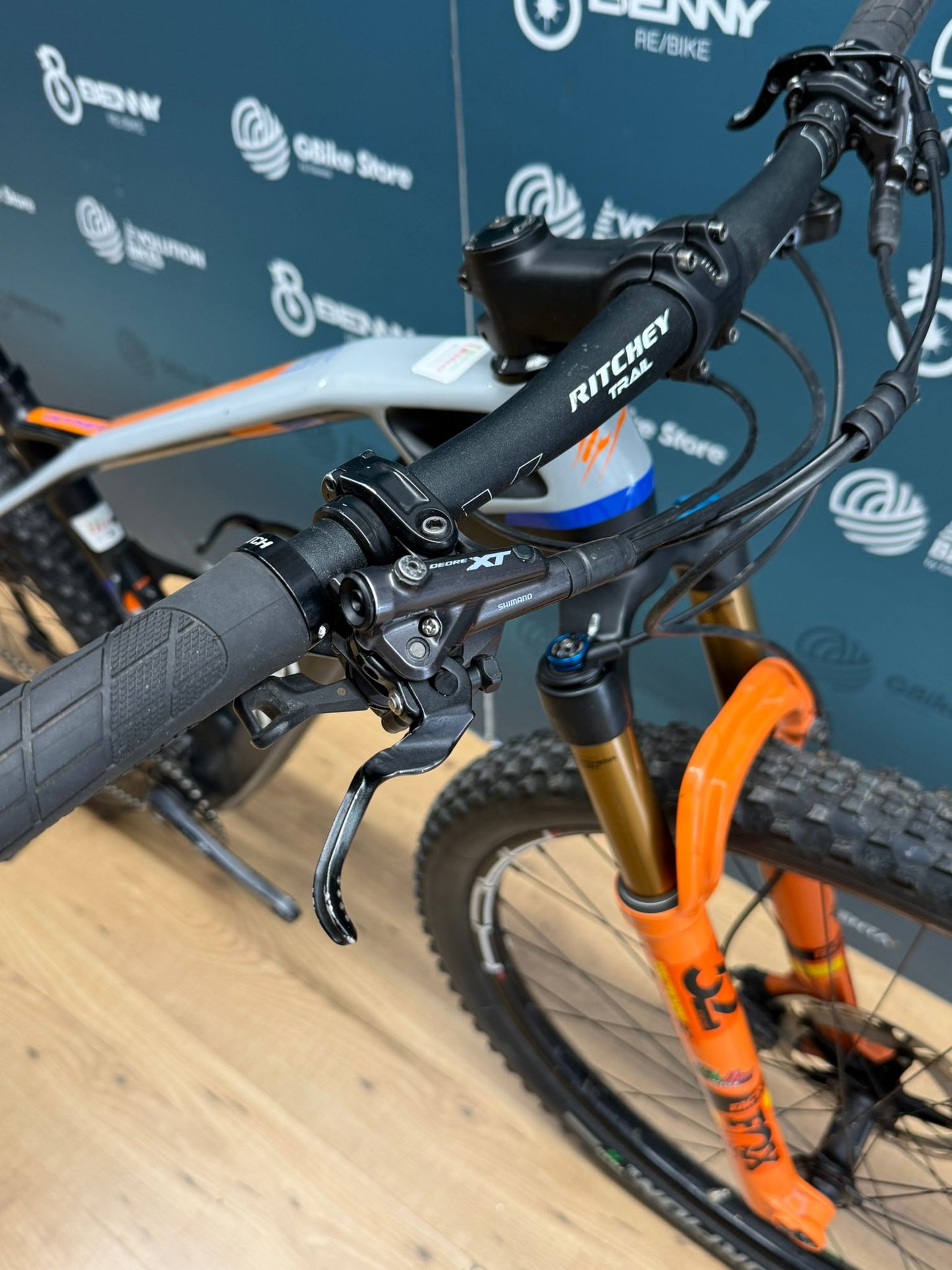 Olympia F1 Size S - Used