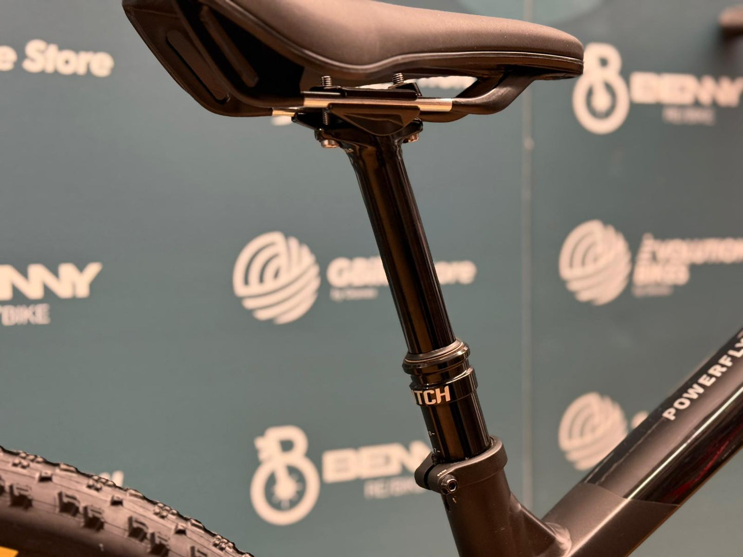 Powerfly+ 4 Gen 5 - DEMO TEST 1454km - Size M