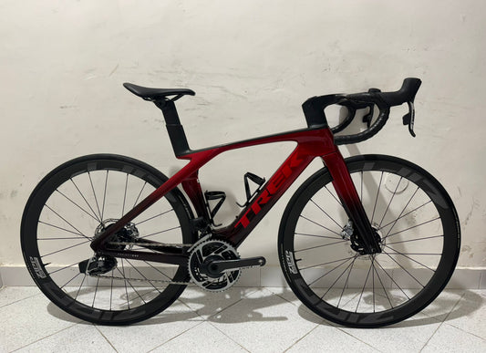 Trek Madone SLR 9 AXS Gen 7 Taglia 50 - Usata