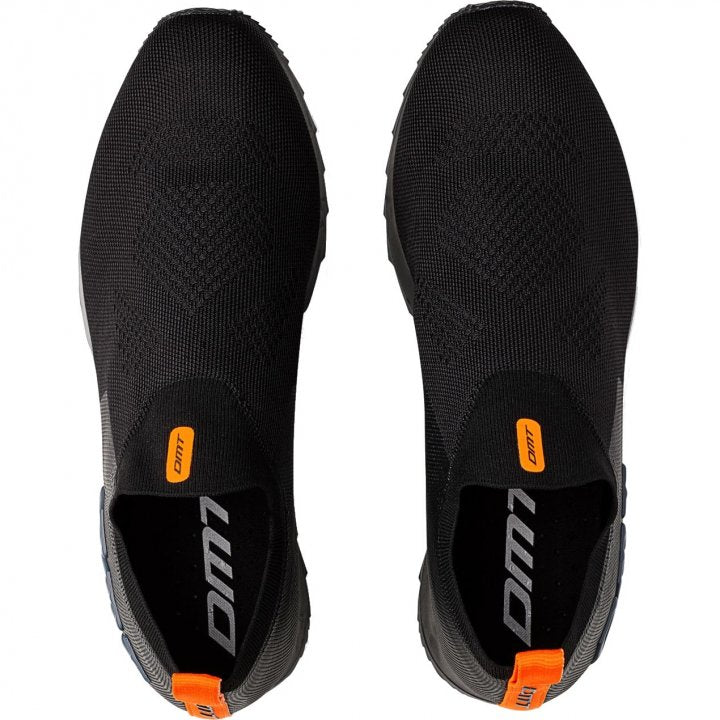 DMT podiumschoenen na race