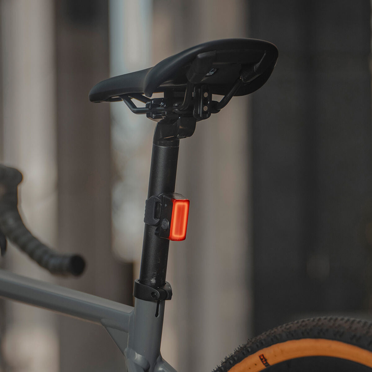 Topaak Beseen 30 Luz trasera